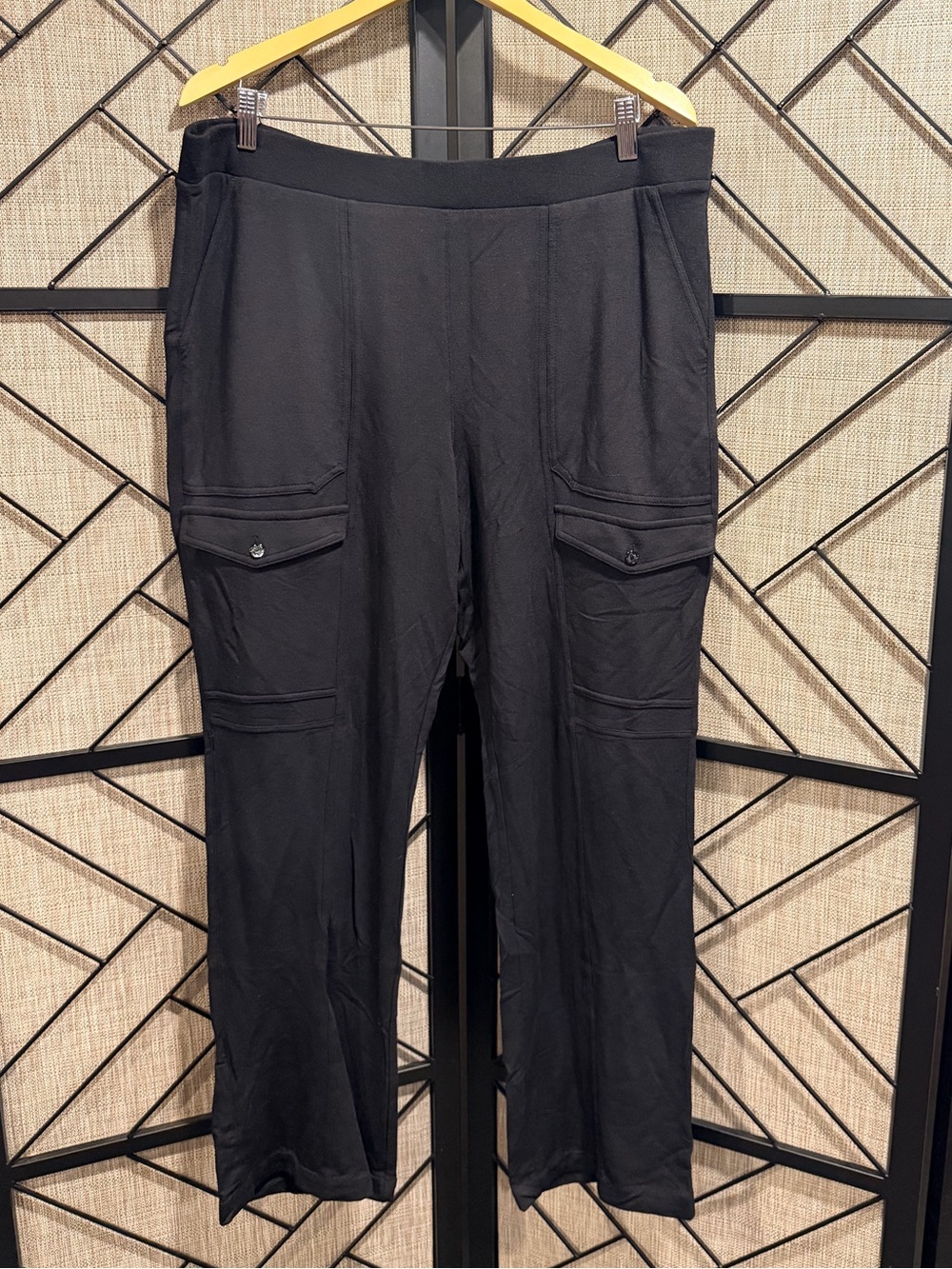 *NWT* WHBM SUPER SOFT Black Wide-Leg Cargo Knit Pants - XL